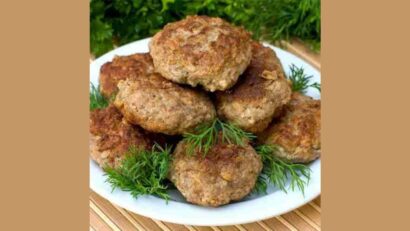 Chiftele berlineze (Buletten) – rețeta tradițională germană pentru chiftele suculente și aromate