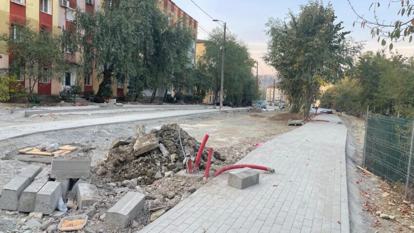 Daniel Călin: „Ar trebui să roiască de oameni și de utilaje, și nu se întâmplă asta!”