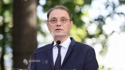 Luca Niculescu a depus lista noului Guvern la Parlament