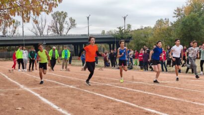 Speranţele atletismului românesc au concurat la Reşiţa! 300 de sportivi, prezenţi la ediţia din 2026 a Memorialului „Iosif Măzăran”