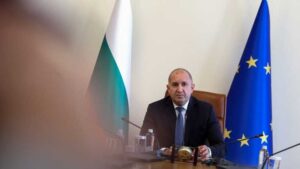 Două nave lovite de drone în Marea Neagră/Premierul Bulgariei va purta discuții cu ambasadorul Rusiei și cu Mark Rutte