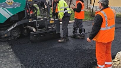 Aproape 500 de accese la gospodării, amenajate pe drumurile modernizate din nordul județului Arad