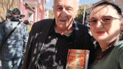 Lansare de carte la Bozovici: Iosif Mihăilescu își prezintă volumul de poezie „Călător în toamna vieții”