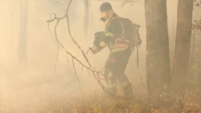 Incendiile din Parcul Național Domogled – Valea Cernei: trei sectoare mai au focare active. DN 67D rămâne închis