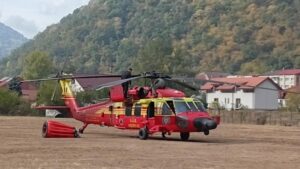 Incendiul din zona Băile Herculane: focare mocnite, dar fără evoluții majore. Peste 2.000 de hectare afectate la Herculane și Topleț