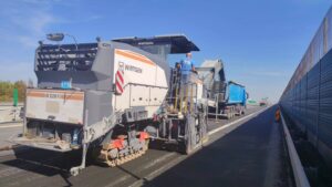 Lucrări pe autostrada A1, în județul Arad. Circulația se desfășoară bidirecțional pe o singură cale