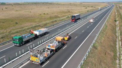 Lucrări de refacere a marcajelor rutiere pe autostrăzile A1, A6 și A11. Șoferii sunt avertizați asupra restricțiilor