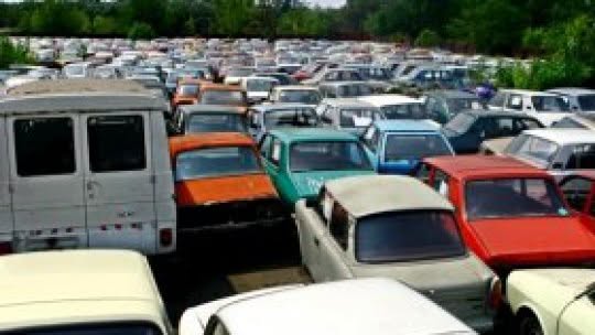 37 de mașini, scoase la licitație de Primăria Arad. Prețurile pornesc de la 271 de lei