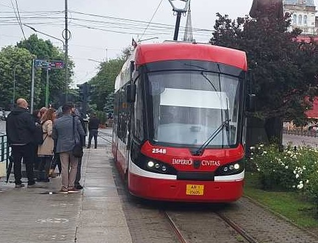 Transportul public din Arad, tot mai folosit după ieftinirea biletelor la 1 leu
